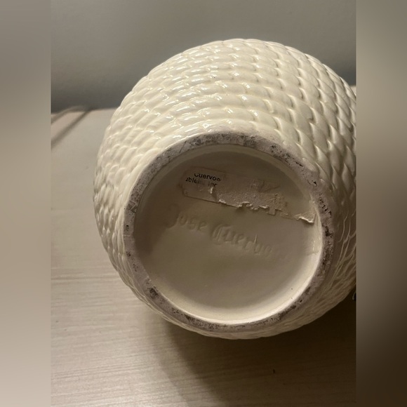 Jose Cuervo Ceramic Pitcher 2 qt Parrot Handle Tequila Barware 8” Vintage 1984 - Picture 6 of 6